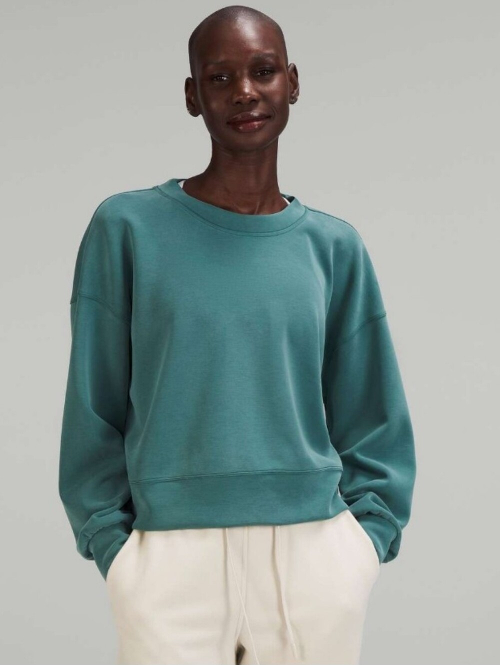 Lululemon Softstreme Perfectly Oversized Cropped Crew Womens Size 8? Green